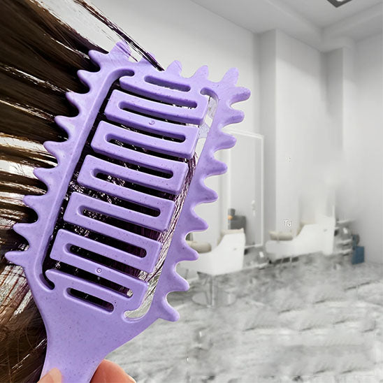 Brosse cheveux demelante sur cheveux